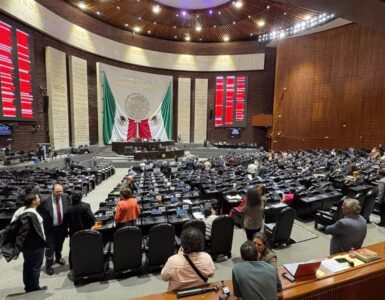 La fiscalización del presupuesto público genera tensiones entre diputados; más de 65 mil millones de pesos quedan sin aclarar.