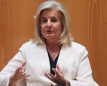 La exministra de Empleo, Fátima Báñez, falleció en un accidente en Toledo, provocando gran conmoción social y política.