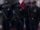 Un incidente desafortunado durante la ceremonia del Grito dejó a la escolta de policías de Tamazula en el centro de atención.